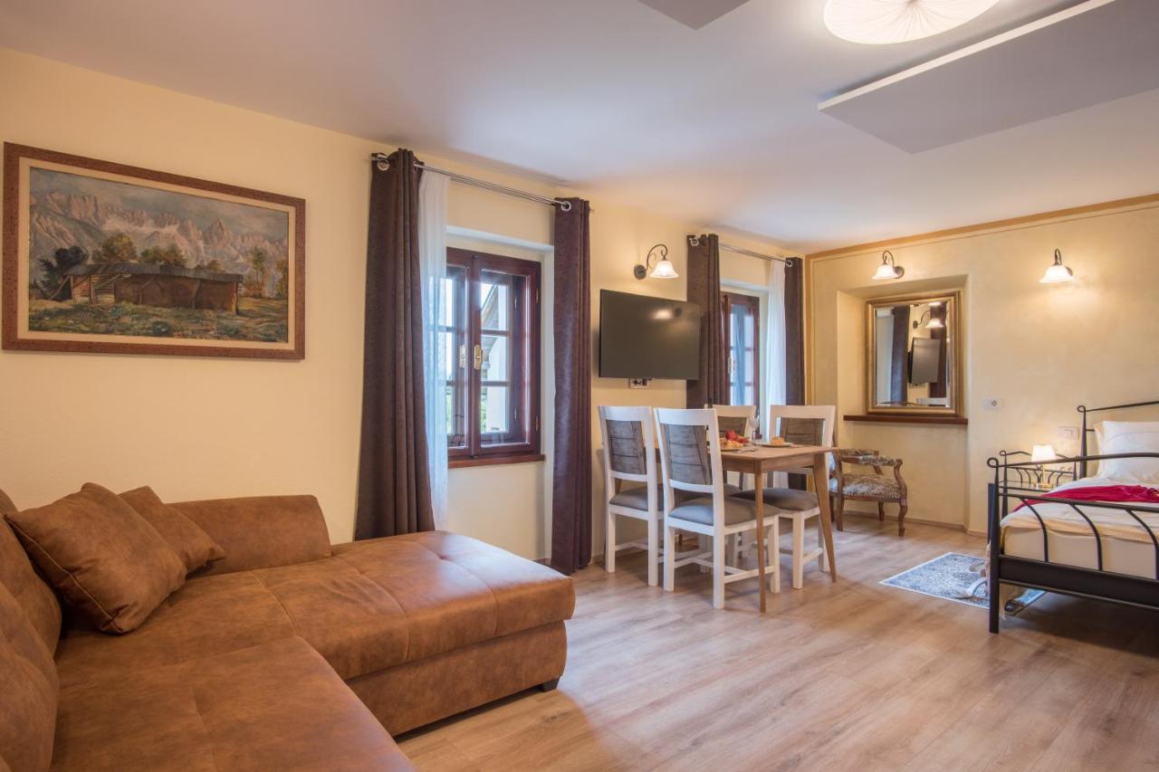 Vila Radolca Apartments & Rooms Radovljica Exterior foto